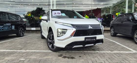MITSUBISHI ECLIPSE CROSS 1.5 MIVEC TURBO GASOLINA HPE-S S-AWC CVT MITSUBISHI ECLIPSE CROSS 1.5 MIVEC TURBO GASOLINA HPE-S S-AWC CVT
